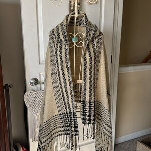 Sleeveless Hooded Sweater